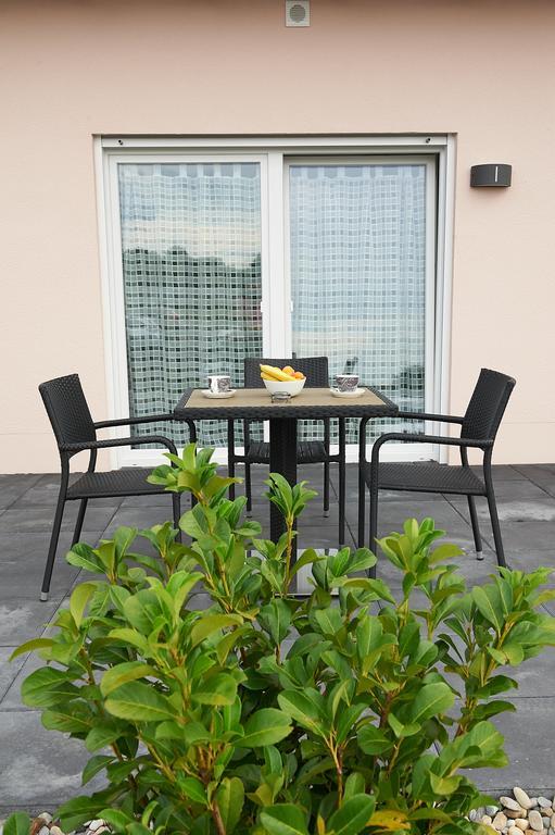 L-Appartements Burgau Extérieur photo